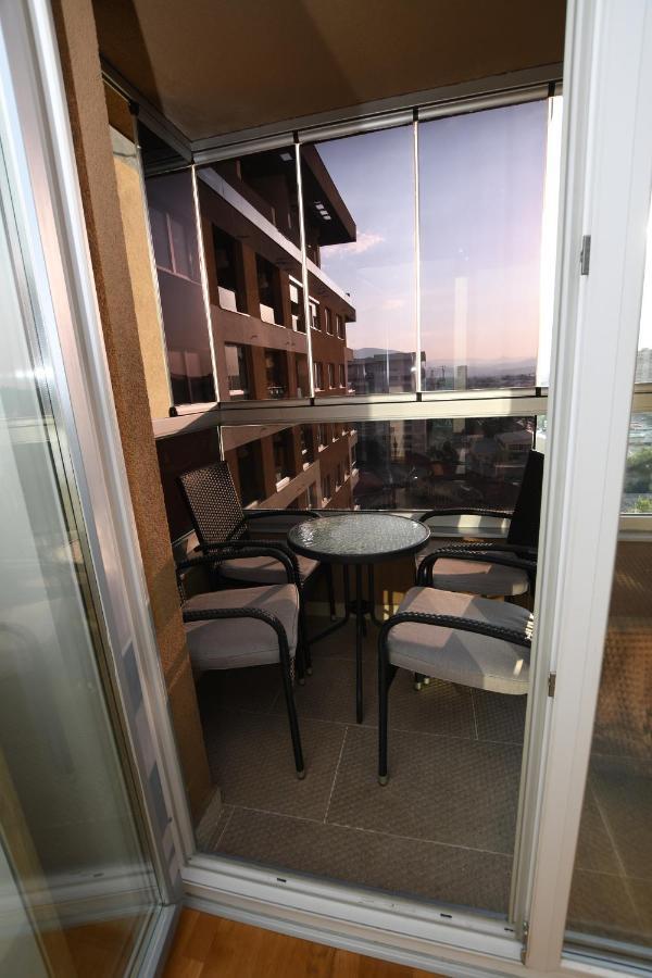 Sky Way Studio Apartment Сараєво Екстер'єр фото